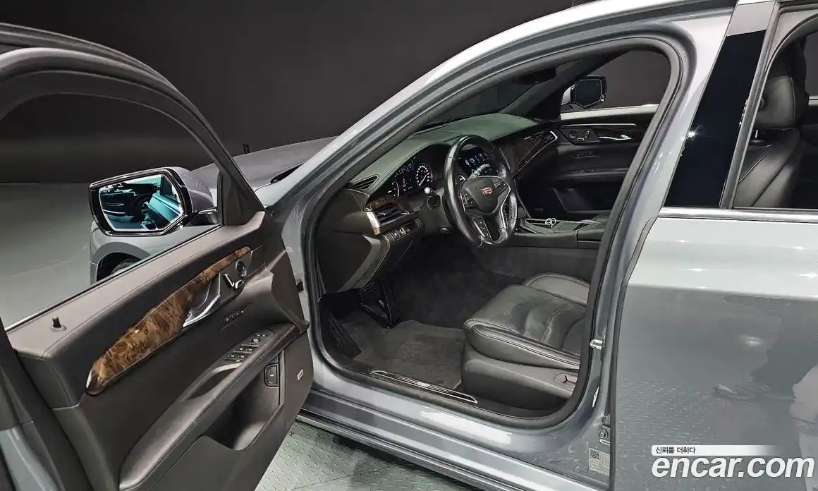 Cadillac CT6 2018 2.0 Автомат в Москве № 320942, фото 11