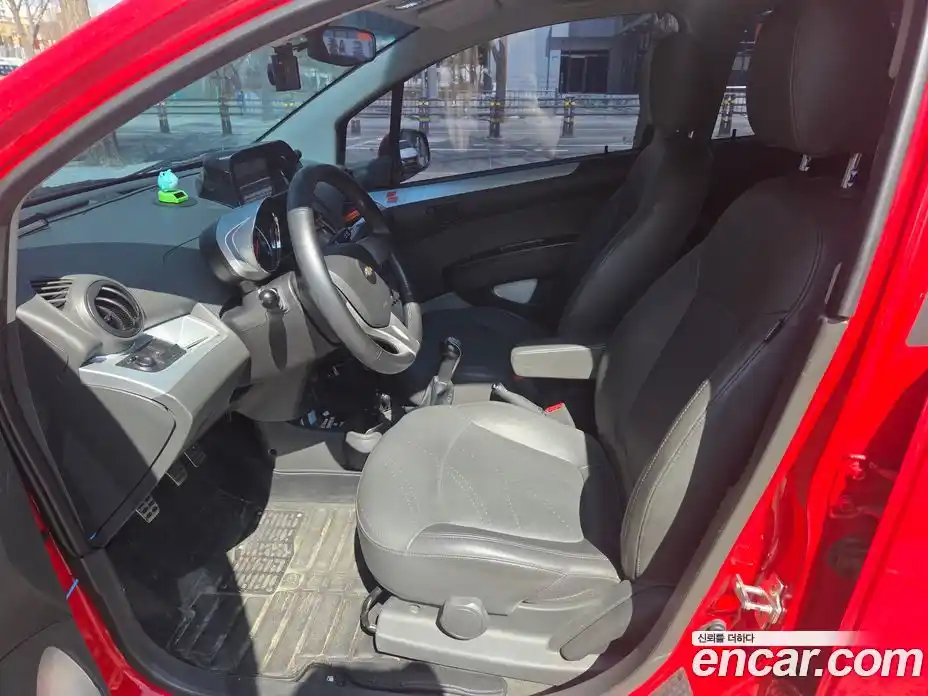 Chevrolet Spark 2014 1.0 Механическая в Москве № 36853, фото 10