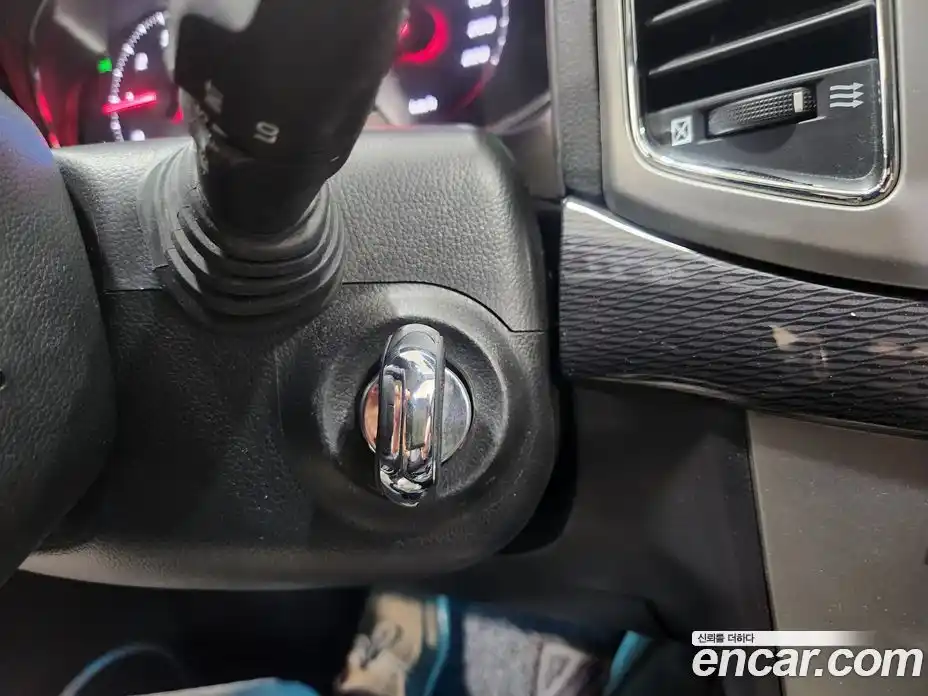 Chevrolet Captiva 2015 2.2 Автомат в Москве № 37198, фото 17