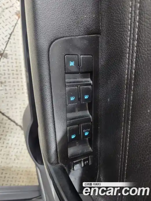 Chevrolet Captiva 2015 2.2 Автомат в Москве № 37198, фото 10