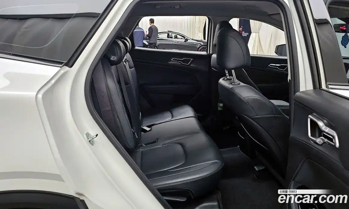 Kia Sportage 2023 1.6 Автомат в Москве № 52284, фото 12