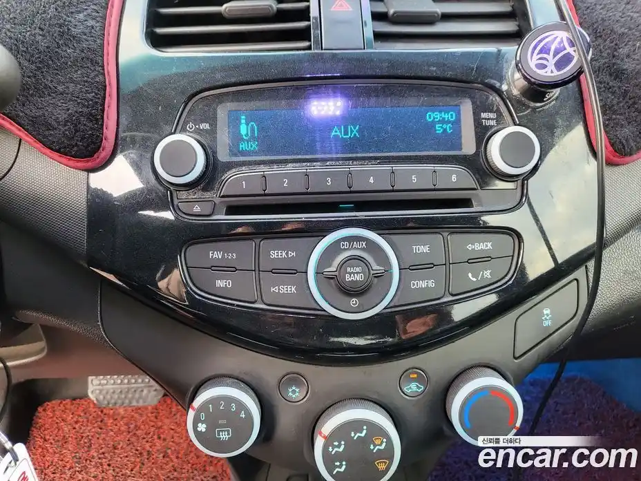 Chevrolet Spark 2015 1.0 Автомат в Москве № 104897, фото 13