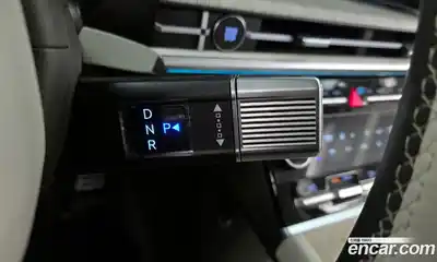 Hyundai Santa Fe 2024 1.6 Автомат в Москве № 109852, миниатюра 9