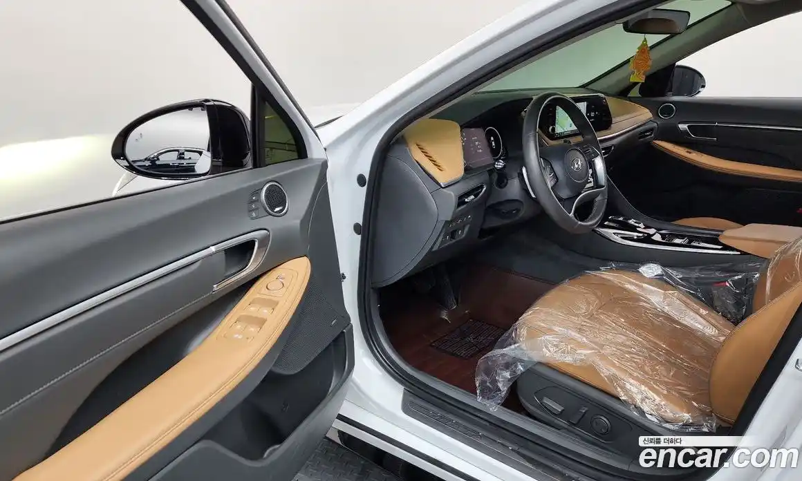 Hyundai Sonata 2022 1.6 Автомат в Москве № 111421, фото 10