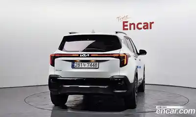 Kia Seltos 2023 1.6 Автомат в Москве № 115627, миниатюра 4