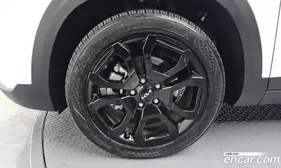 Kia Seltos 2023 1.6 Автомат в Москве № 115627, миниатюра 5