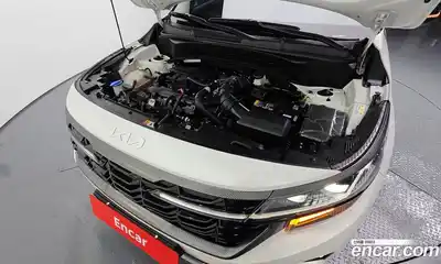 Kia Seltos 2023 1.6 Автомат в Москве № 115627, миниатюра 6
