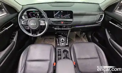 Kia Seltos 2023 1.6 Автомат в Москве № 115627, миниатюра 7