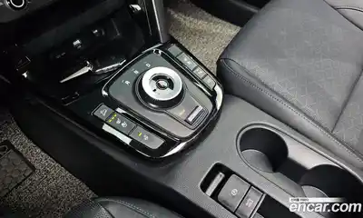 Kia Seltos 2023 1.6 Автомат в Москве № 115627, миниатюра 9