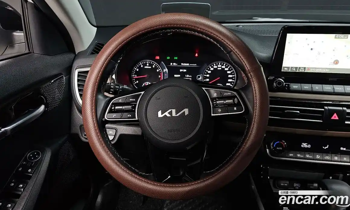 Kia Seltos 2023 1.6 Автомат в Москве № 128272, фото 13