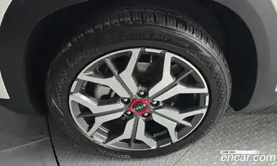 Kia Seltos 2023 1.6 Автомат в Москве № 128272, миниатюра 5