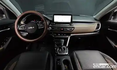 Kia Seltos 2023 1.6 Автомат в Москве № 128272, миниатюра 7