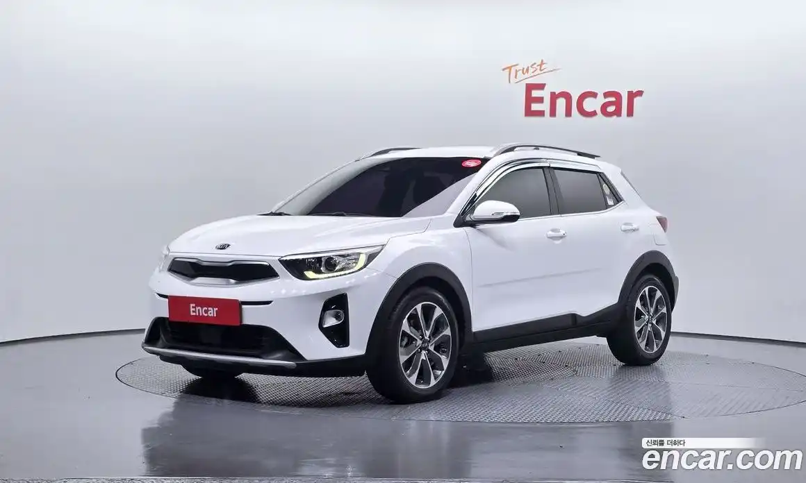 Kia Stonic 2020 1.0 Автомат в Москве № 130207, фото 1
