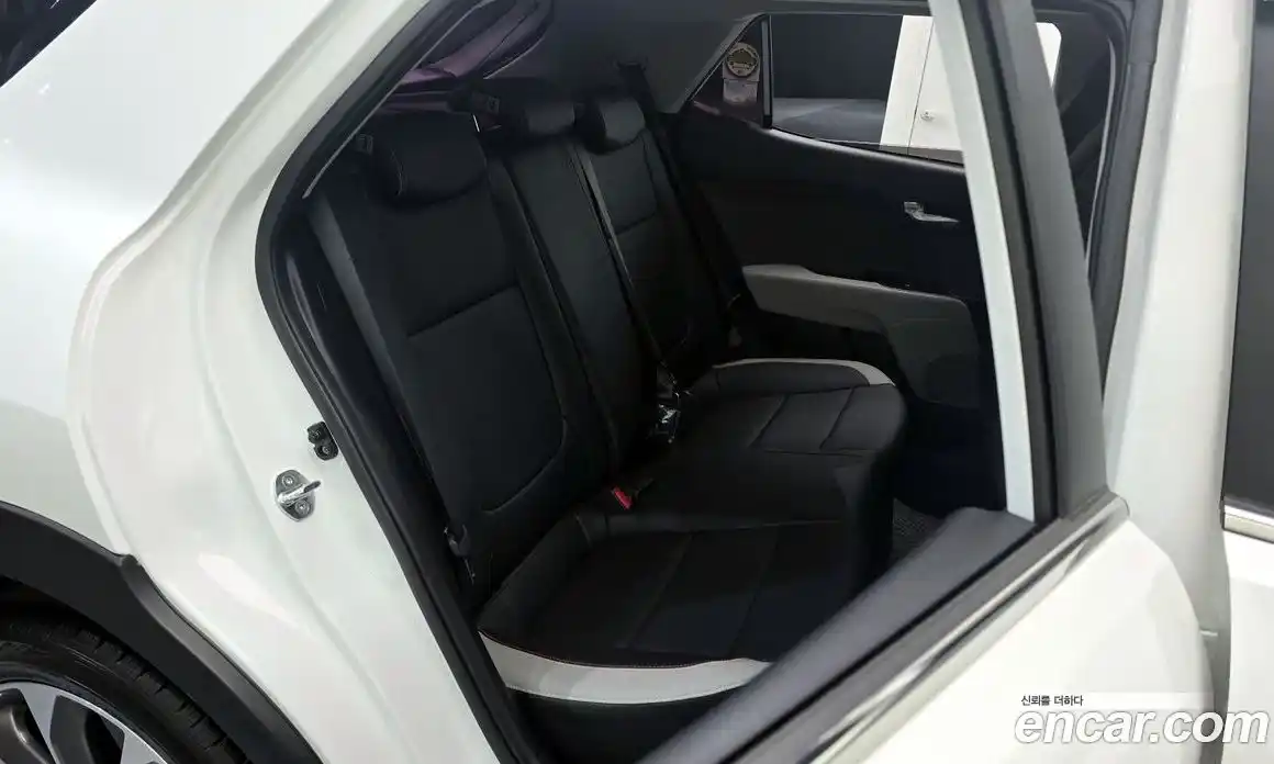 Kia Stonic 2020 1.0 Автомат в Москве № 130207, фото 12