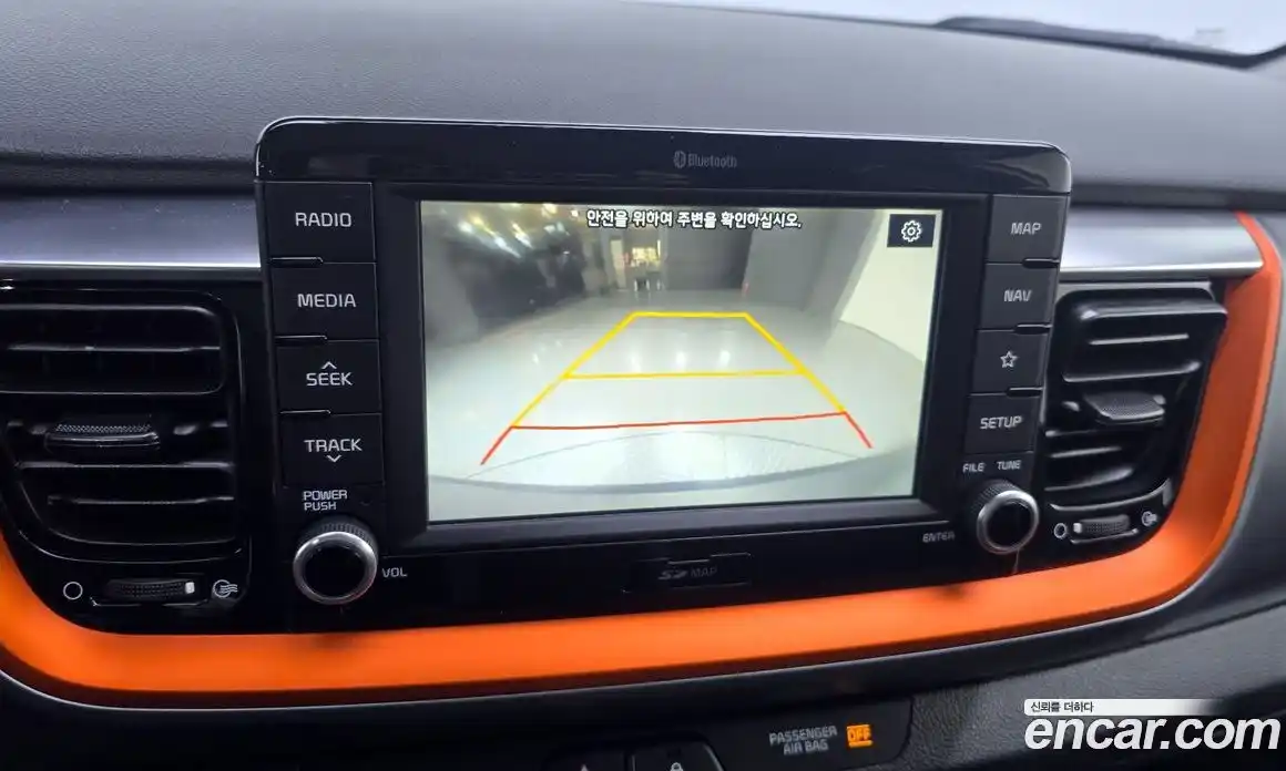 Kia Stonic 2020 1.0 Автомат в Москве № 130207, фото 16