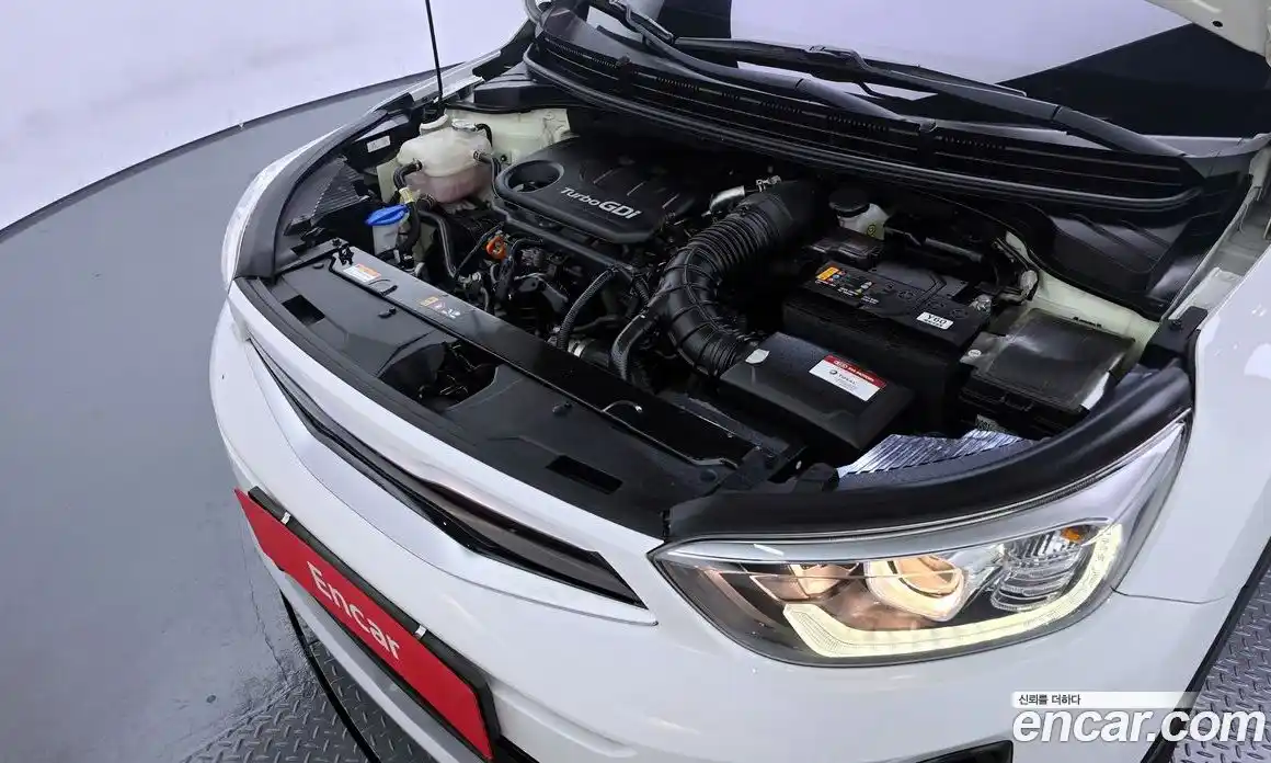 Kia Stonic 2020 1.0 Автомат в Москве № 130207, фото 6