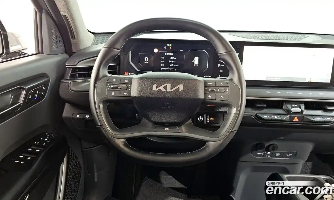 Kia EV9 2024 0.2 Автомат в Москве № 133943, фото 13