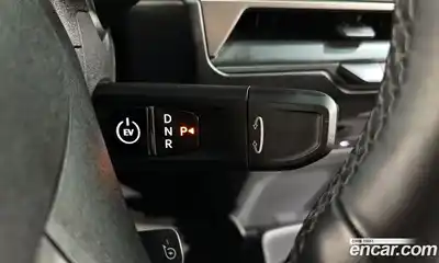 Kia EV9 2024 0.2 Автомат в Москве № 133943, миниатюра 9