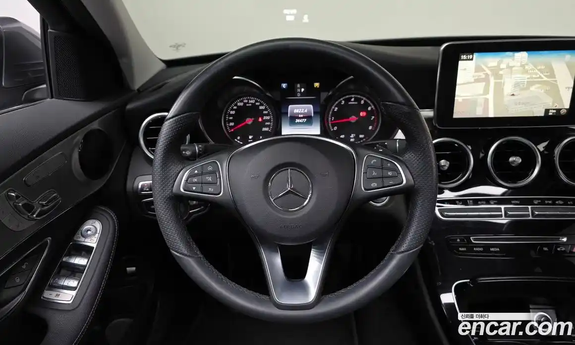 Mercedes-Benz C-Class 2018 2.0 Автомат в Москве № 137309, фото 13