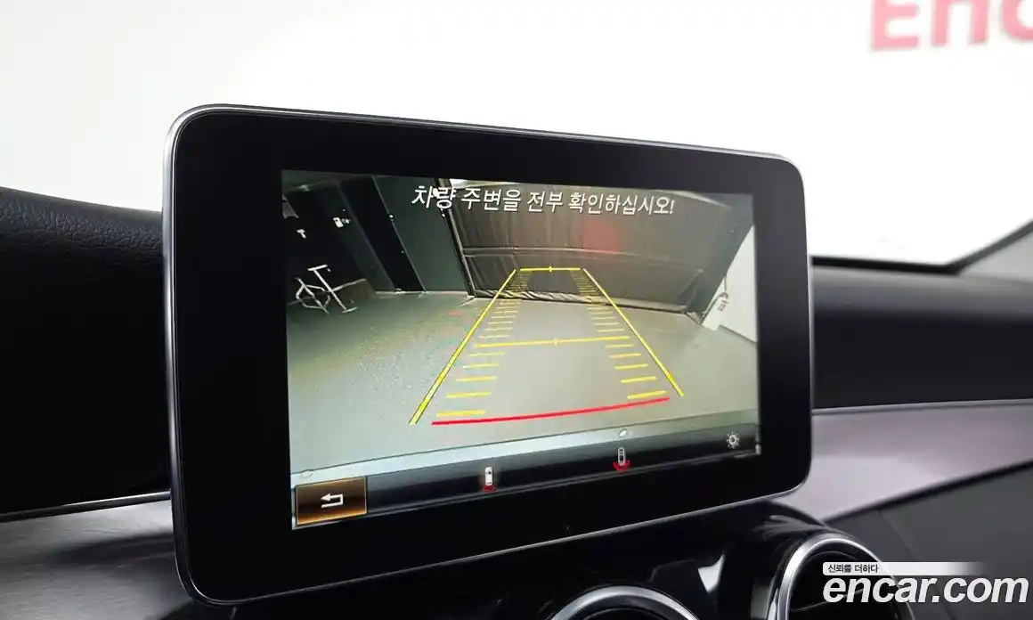 Mercedes-Benz C-Class 2018 2.0 Автомат в Москве № 137309, фото 18