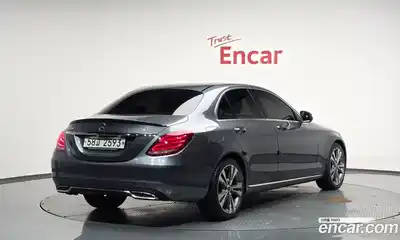 Mercedes-Benz C-Class 2018 2.0 Автомат в Москве № 137309, миниатюра 2