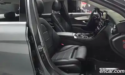 Mercedes-Benz C-Class 2018 2.0 Автомат в Москве № 137309, миниатюра 10