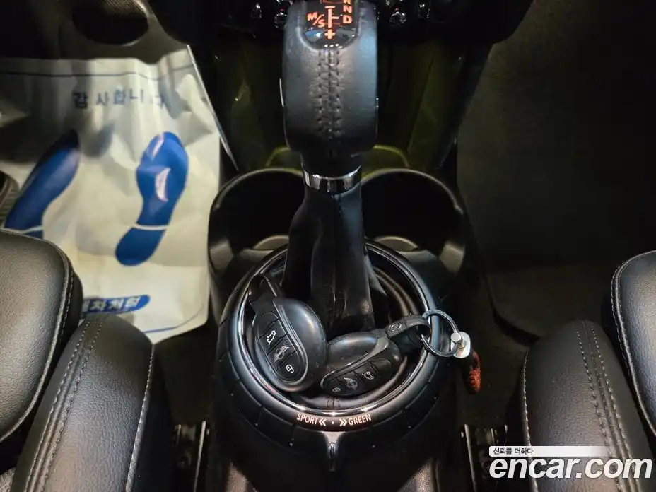 Mini Cooper 2017 1.5 Автомат в Москве № 147115, фото 14