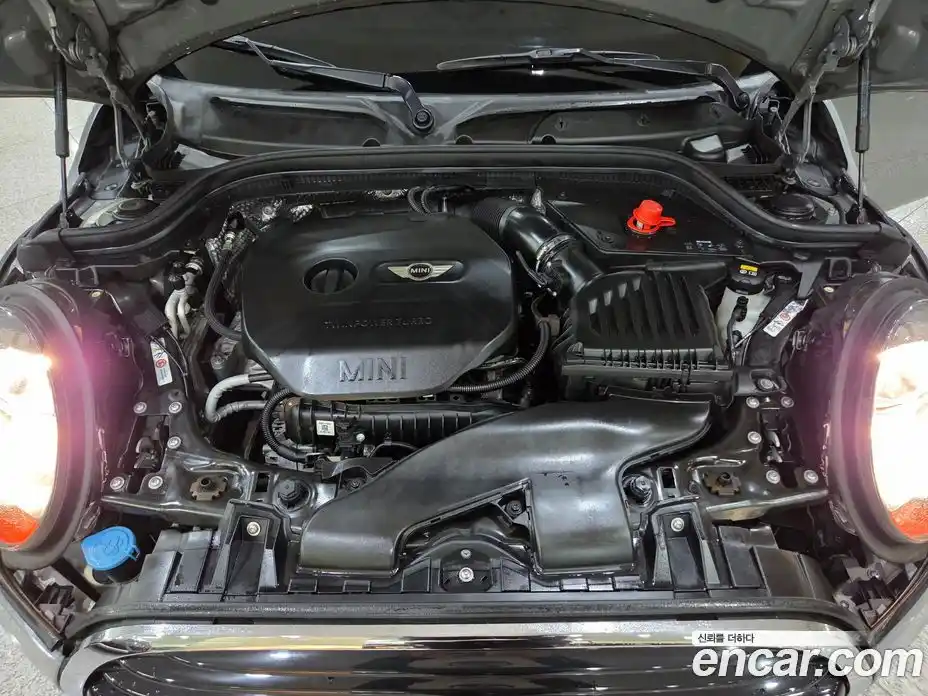 Mini Cooper 2017 1.5 Автомат в Москве № 147115, фото 18