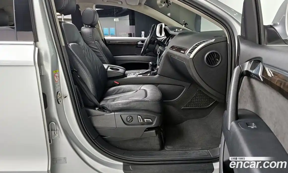 Audi Q7 2015 3.0 Автомат в Москве № 154382, фото 11