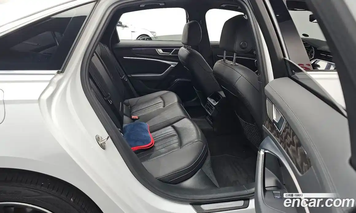 Audi A6 2022 2.0 Автомат в Москве № 162965, фото 12