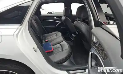 Audi A6 2022 2.0 Автомат в Москве № 162965, миниатюра 12