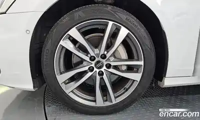 Audi A6 2022 2.0 Автомат в Москве № 162965, миниатюра 5