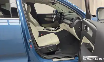 Volvo XC40 2024 2.0 Автомат в Москве № 164123, миниатюра 11