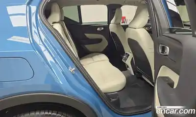 Volvo XC40 2024 2.0 Автомат в Москве № 164123, миниатюра 12