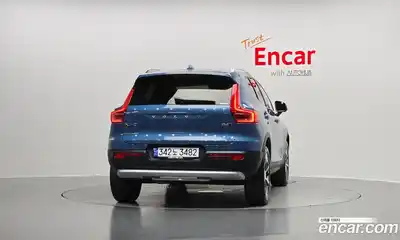 Volvo XC40 2024 2.0 Автомат в Москве № 164123, миниатюра 4