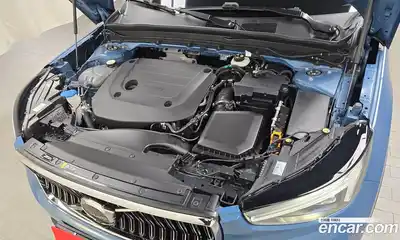 Volvo XC40 2024 2.0 Автомат в Москве № 164123, миниатюра 6