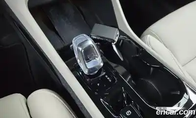 Volvo XC40 2024 2.0 Автомат в Москве № 164123, миниатюра 9