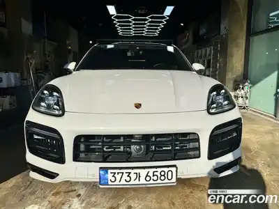Porsche Cayenne, 2023