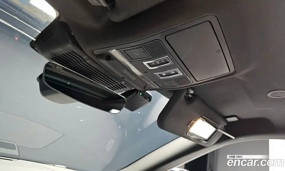 Land Rover Range-Rover Evoque 2023 2.0 Автомат в Москве № 166053, фото 17