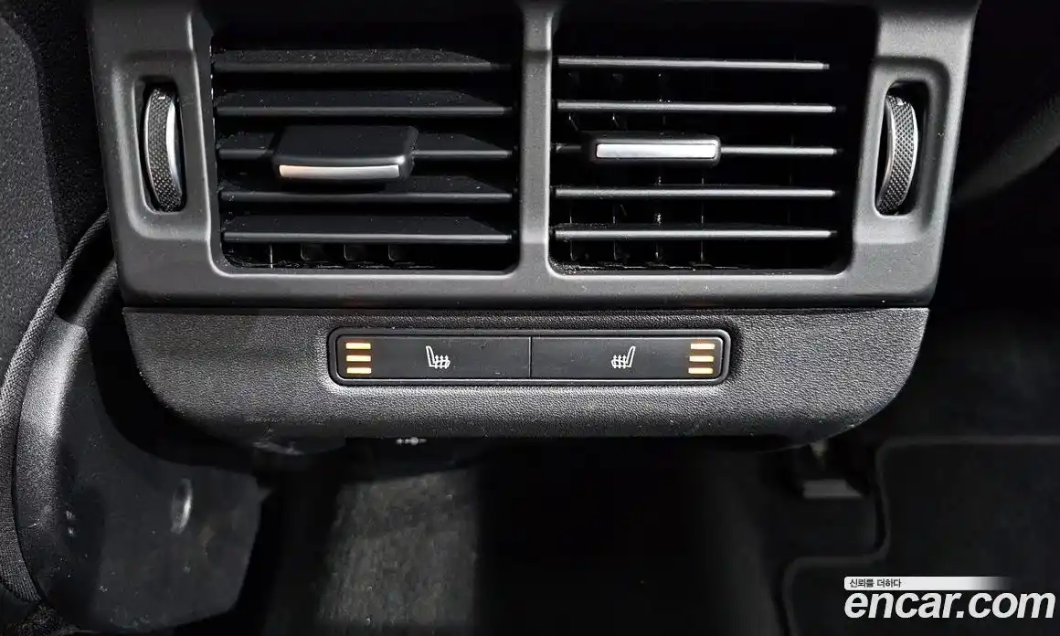 Land Rover Range-Rover Evoque 2023 2.0 Автомат в Москве № 166053, фото 19