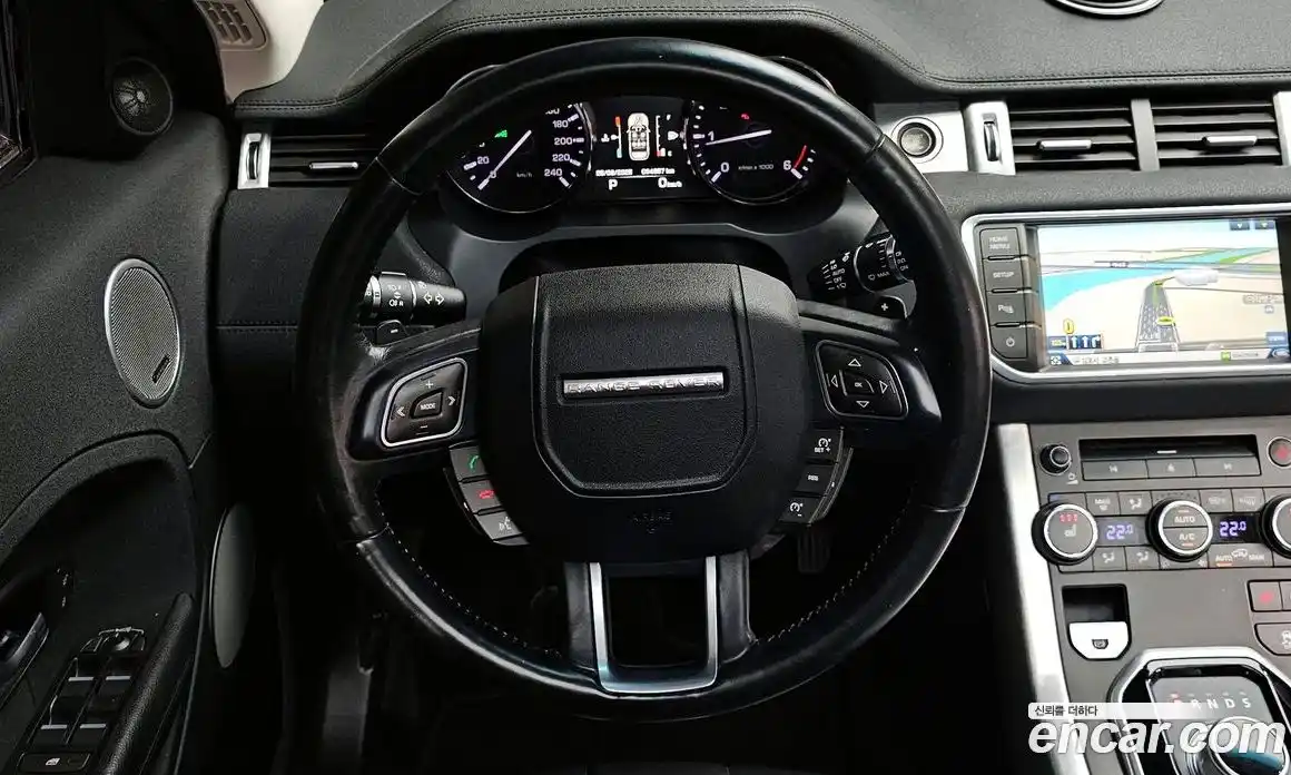 Land Rover Range-Rover Evoque 2015 2.2 Автомат в Москве № 166396, фото 14