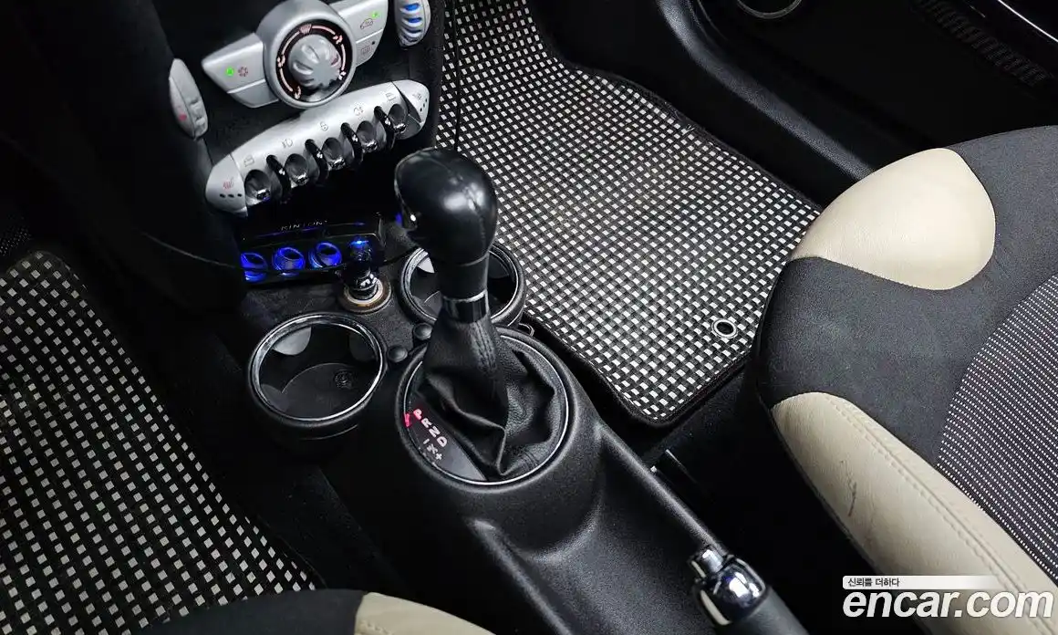 Mini Clubman 2009 1.6 Автомат в Москве № 167220, фото 9