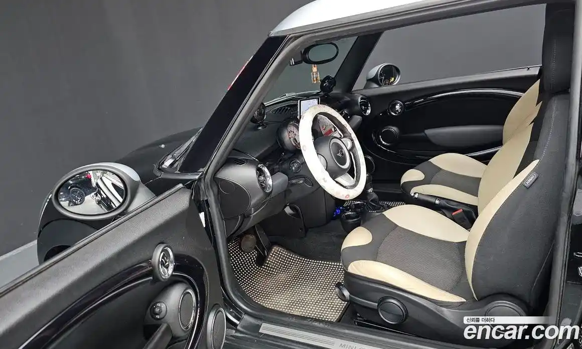 Mini Clubman 2009 1.6 Автомат в Москве № 167220, фото 10