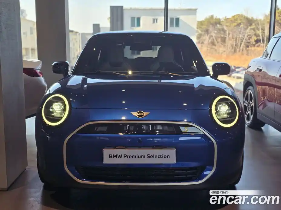 Mini Cooper 2024 Автомат в Москве № 167338, фото 3