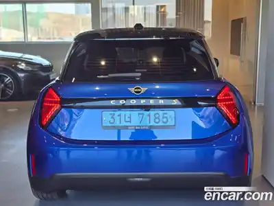 Mini Cooper 2024 Автомат в Москве № 167338, миниатюра 4