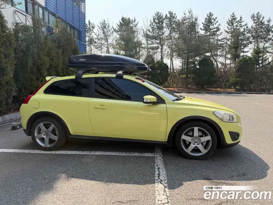 Volvo C30 2012 2.0 Автомат в Москве № 196024, фото 15