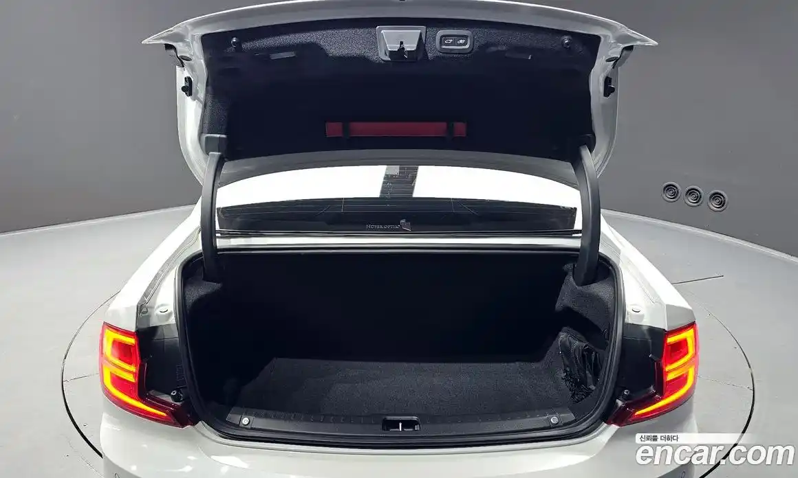 Volvo S90 2019 2.0 Автомат в Москве № 196950, фото 20