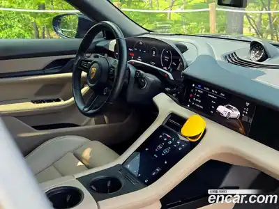 Porsche Taycan 2022 1.0 Автомат в Москве № 197198, миниатюра 12