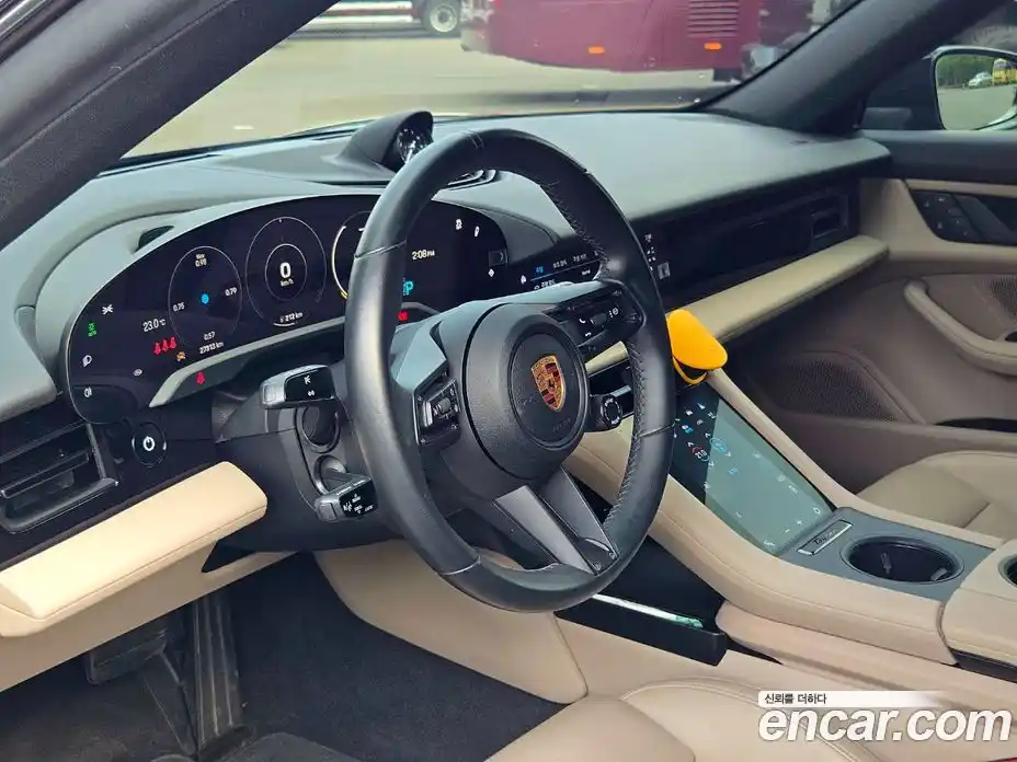 Porsche Taycan 2022 1.0 Автомат в Москве № 197198, фото 14