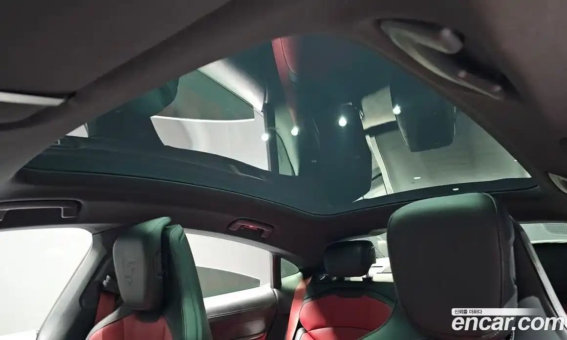 Porsche Taycan 2025 0.1 Автомат в Москве № 197235, фото 18